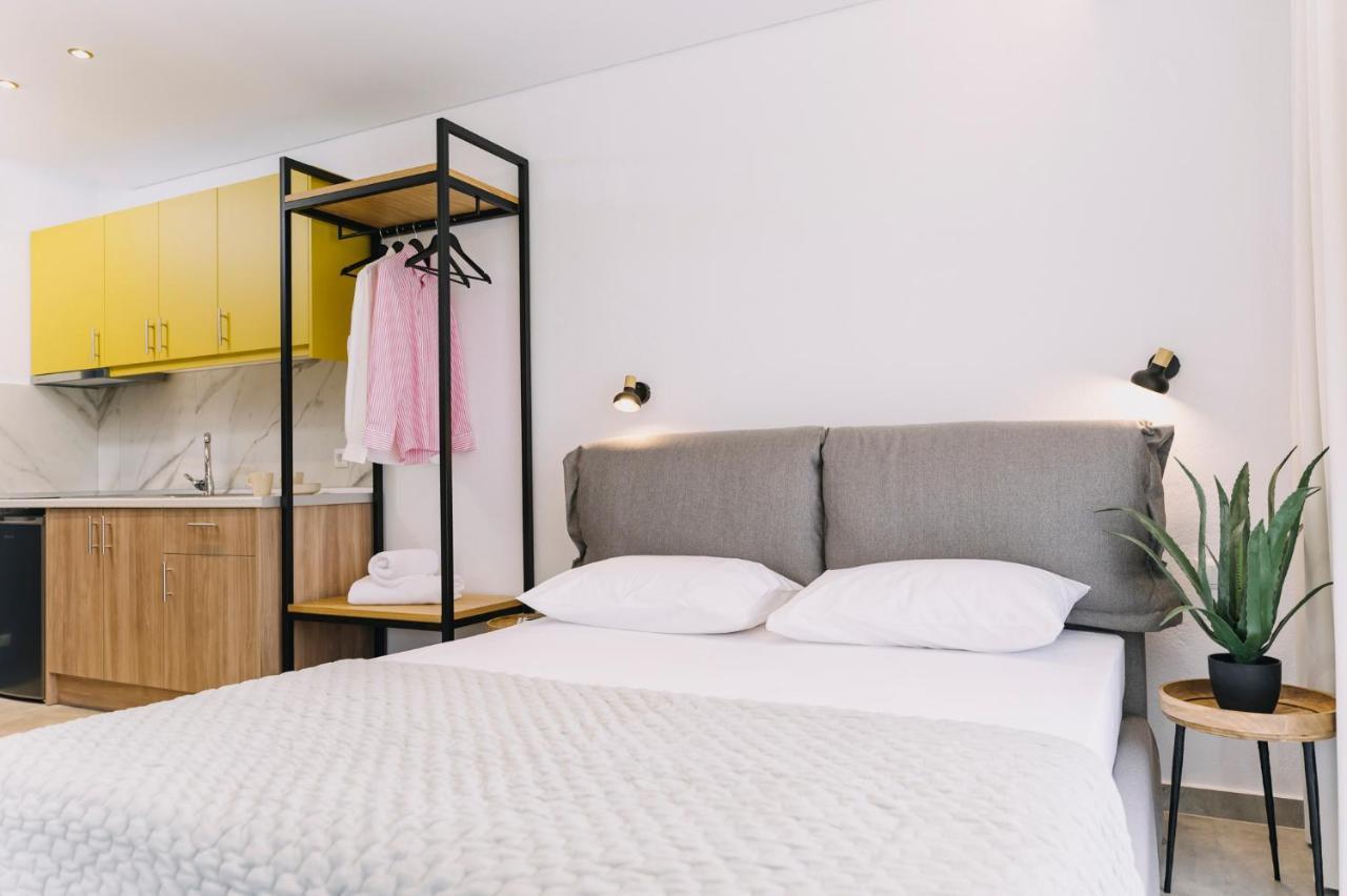 Blue Stone Luxury Suites Ліменарія Екстер'єр фото