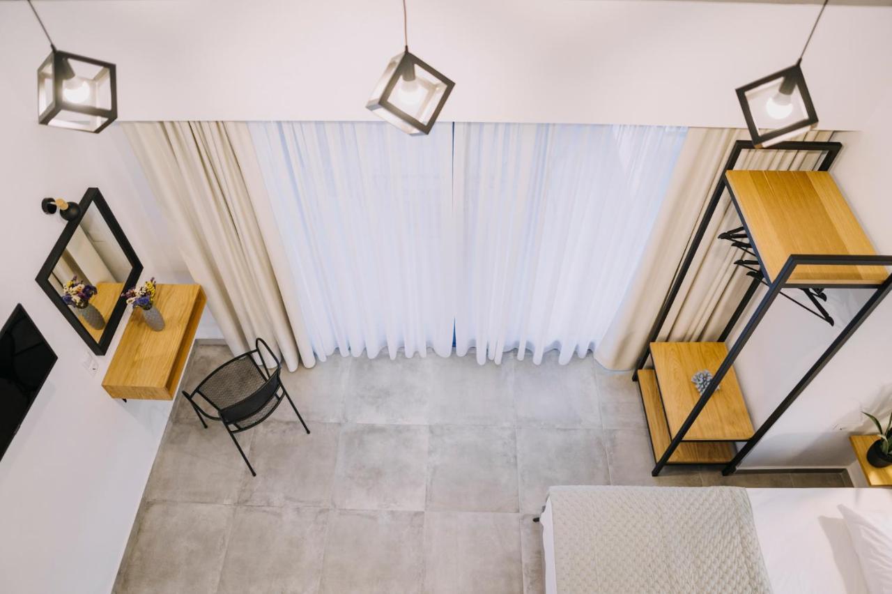 Blue Stone Luxury Suites Ліменарія Екстер'єр фото