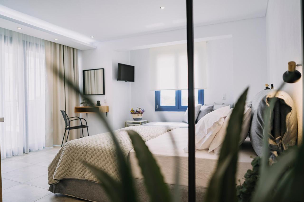 Blue Stone Luxury Suites Ліменарія Екстер'єр фото