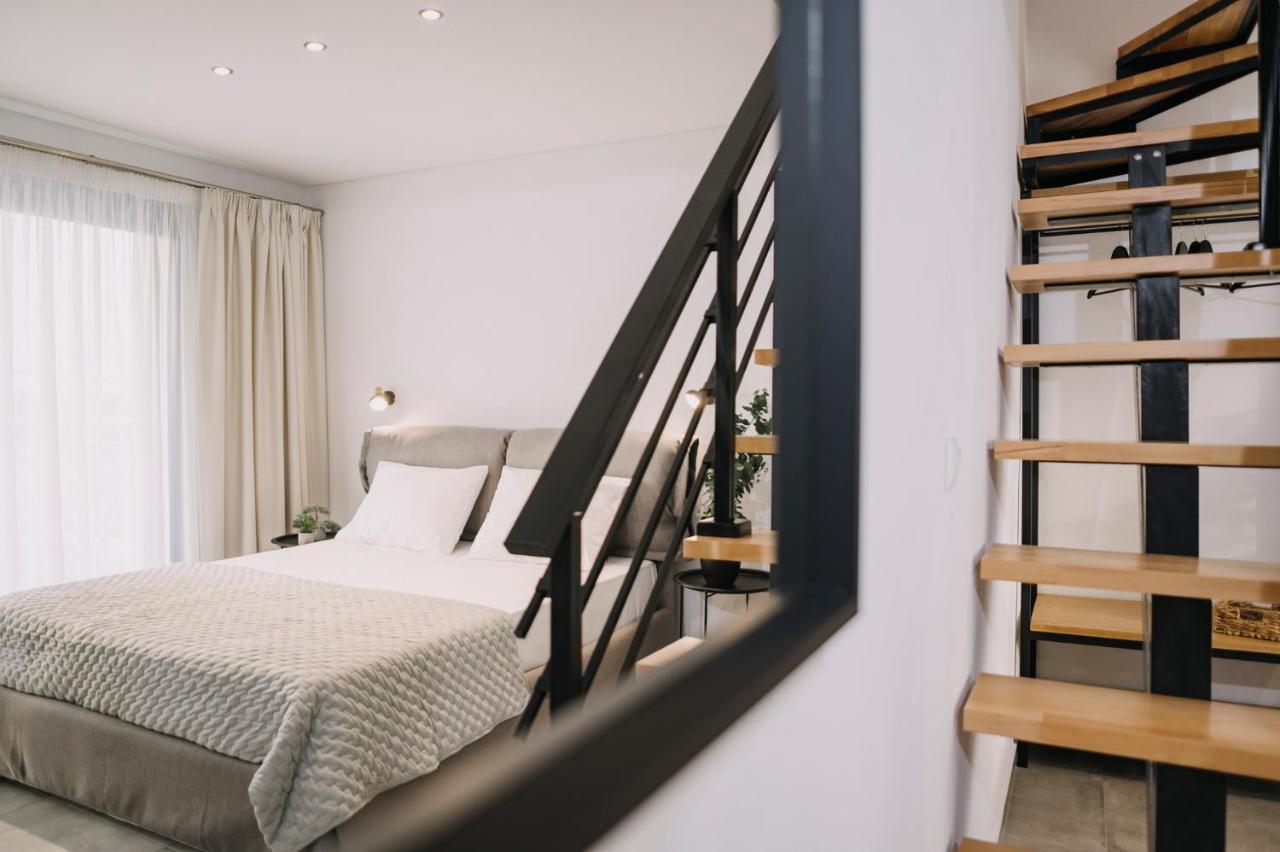 Blue Stone Luxury Suites Ліменарія Екстер'єр фото
