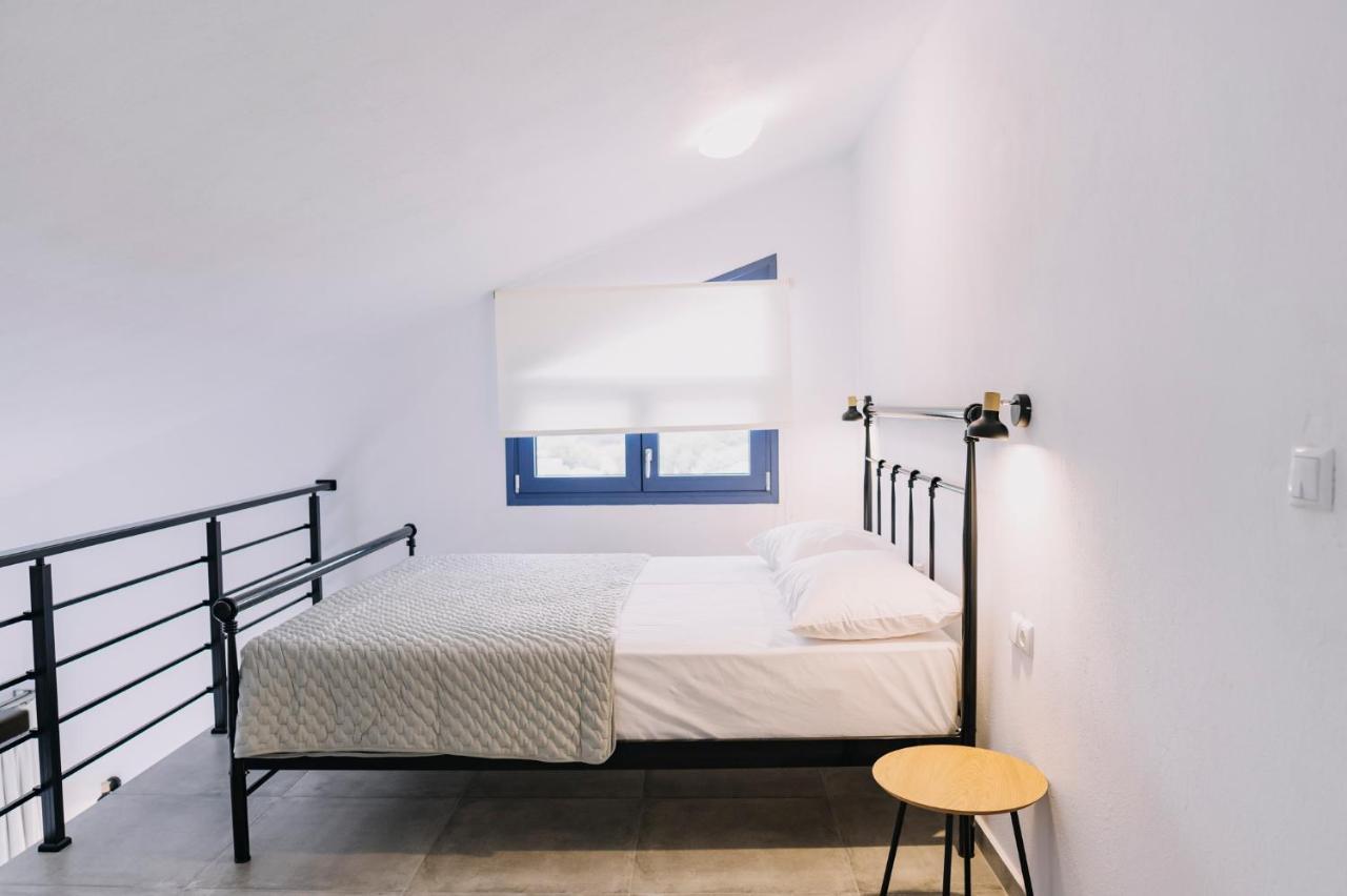 Blue Stone Luxury Suites Ліменарія Екстер'єр фото