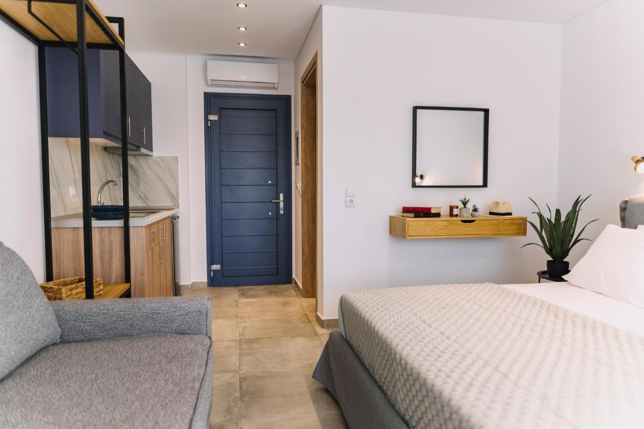 Blue Stone Luxury Suites Ліменарія Екстер'єр фото