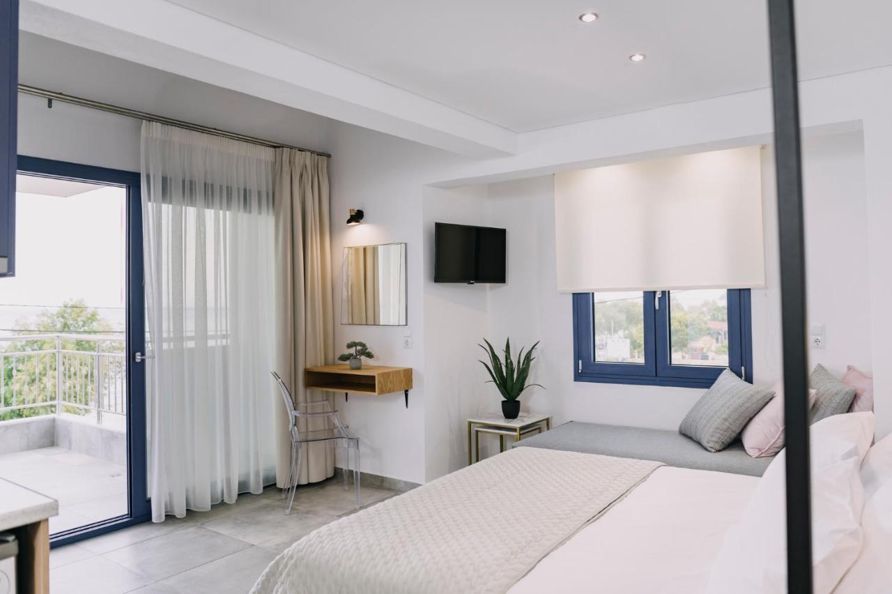 Blue Stone Luxury Suites Ліменарія Екстер'єр фото