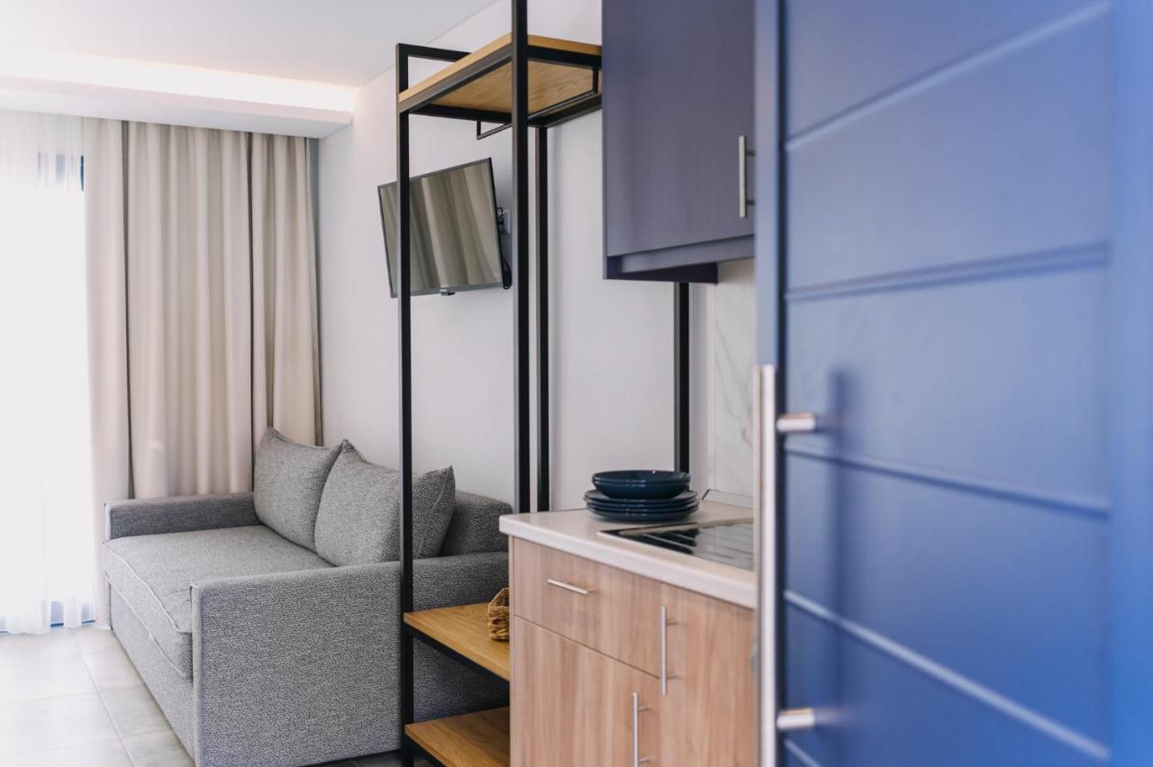 Blue Stone Luxury Suites Ліменарія Екстер'єр фото